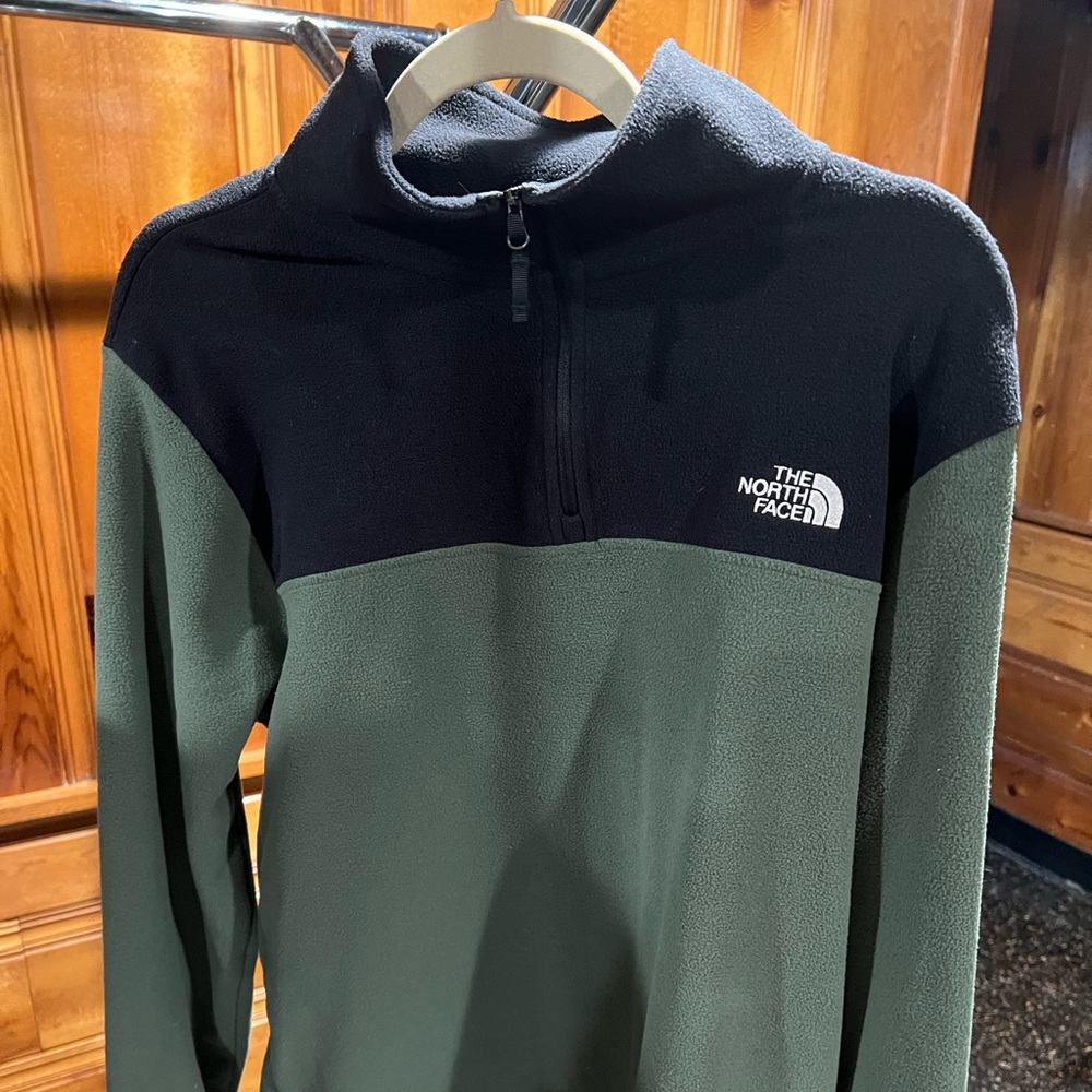 Men’s The North Face Fleece Pullover Quarter Zip Jacket Green and Black Medium